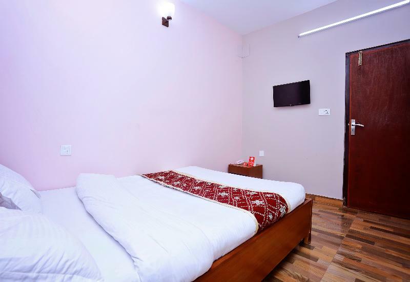 Oyo 575 Api Suites Pokhara Dış mekan fotoğraf