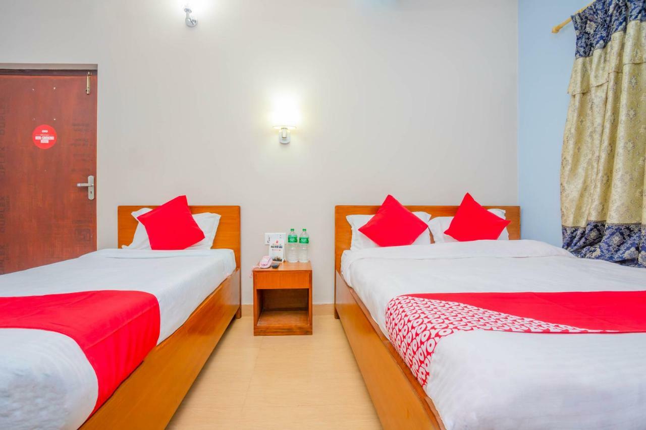 Oyo 575 Api Suites Pokhara Dış mekan fotoğraf