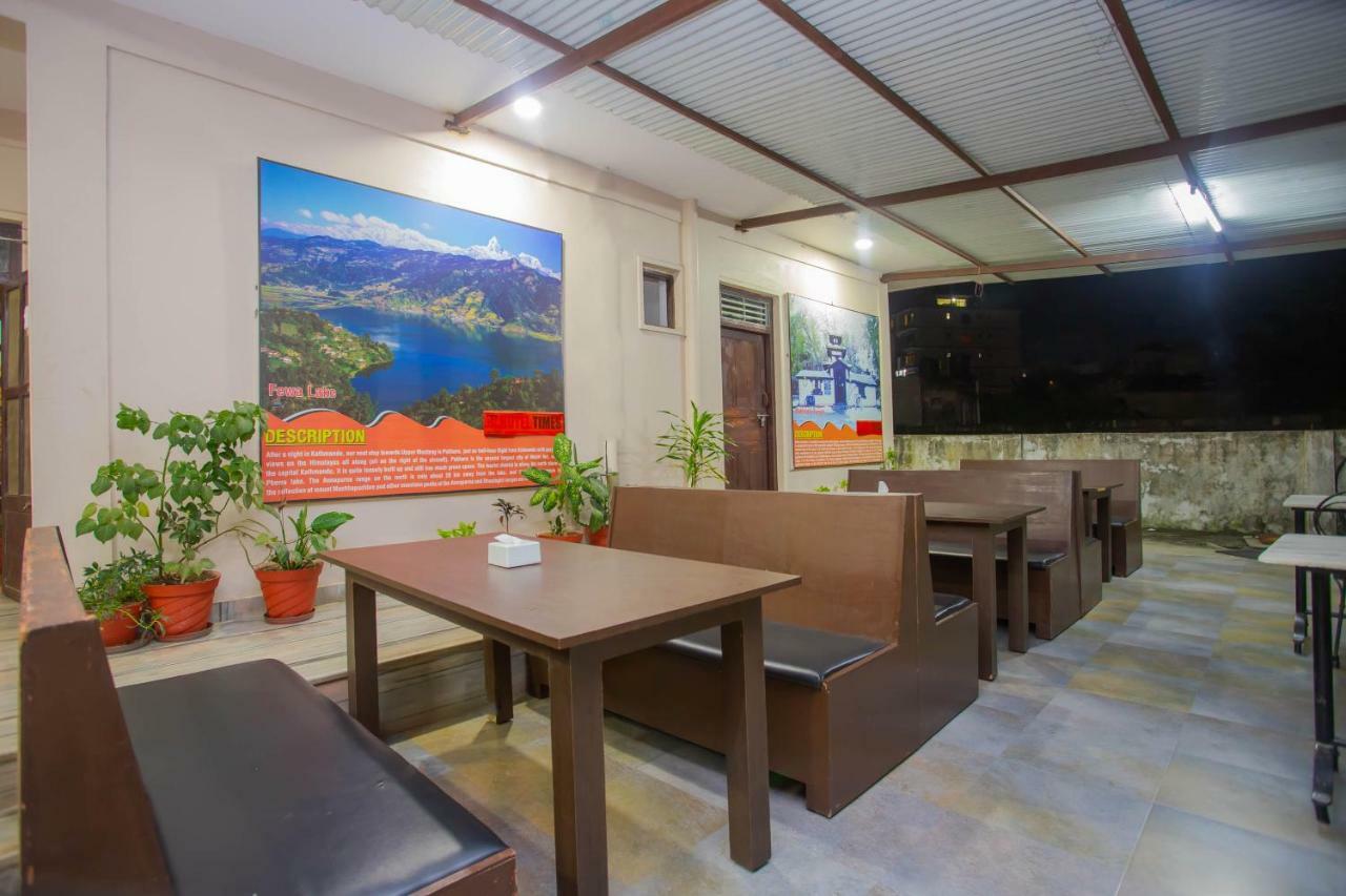 Oyo 575 Api Suites Pokhara Dış mekan fotoğraf