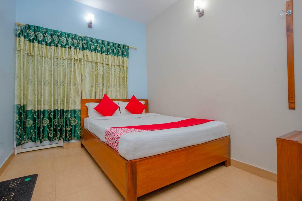 Oyo 575 Api Suites Pokhara Dış mekan fotoğraf