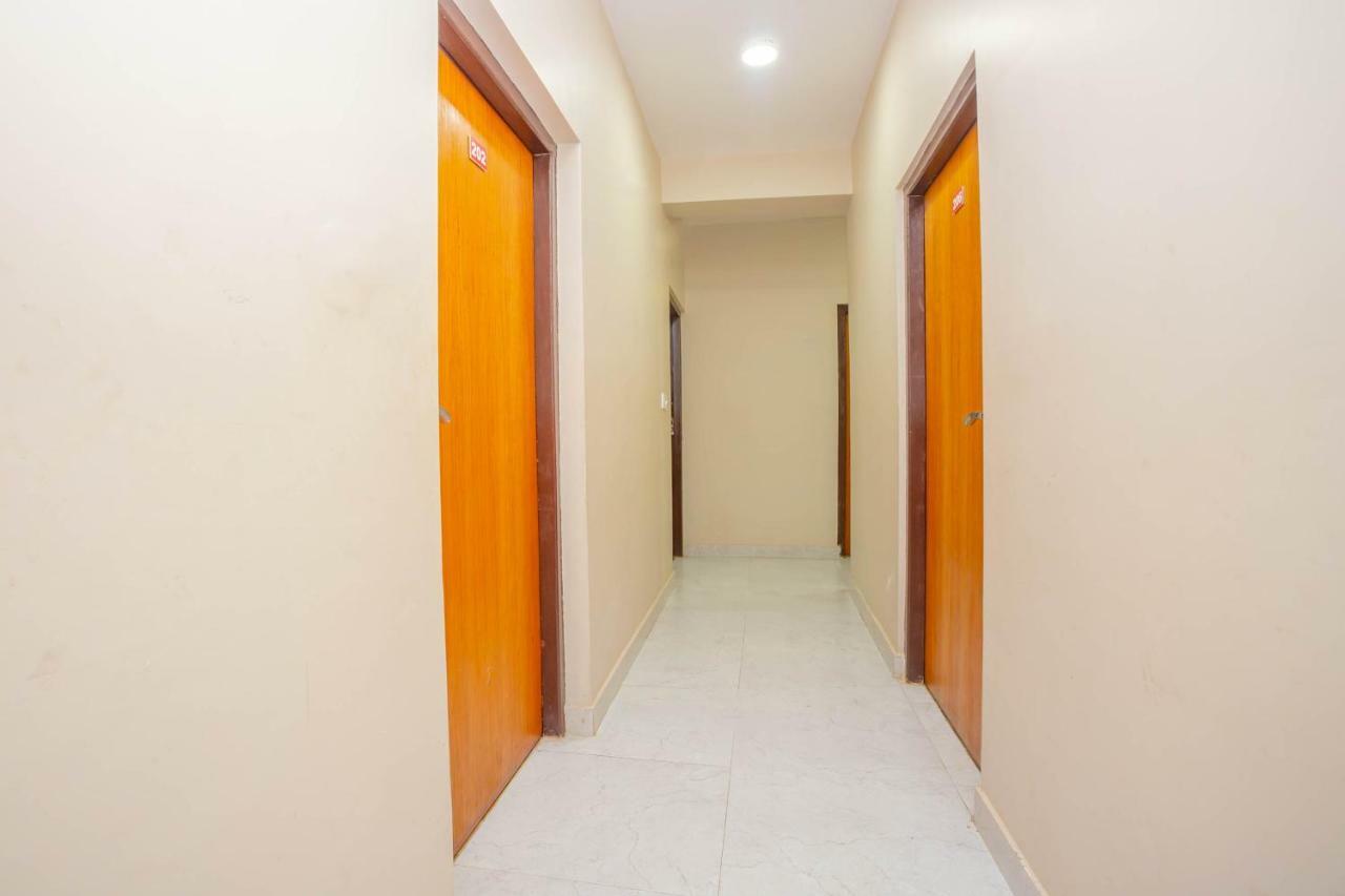 Oyo 575 Api Suites Pokhara Dış mekan fotoğraf