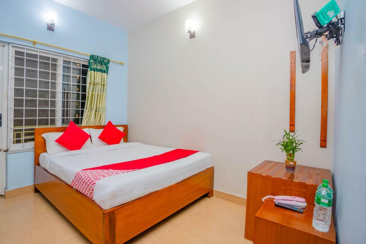 Oyo 575 Api Suites Pokhara Dış mekan fotoğraf