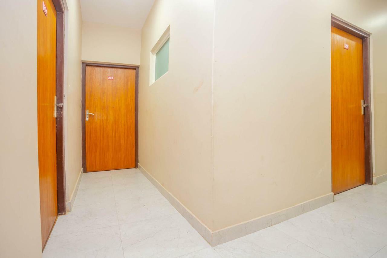 Oyo 575 Api Suites Pokhara Dış mekan fotoğraf